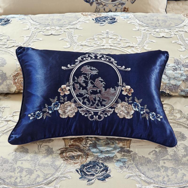 Gazaneya Oriental Jacquard Luxury Duvet Cover Set - Creating Coziness